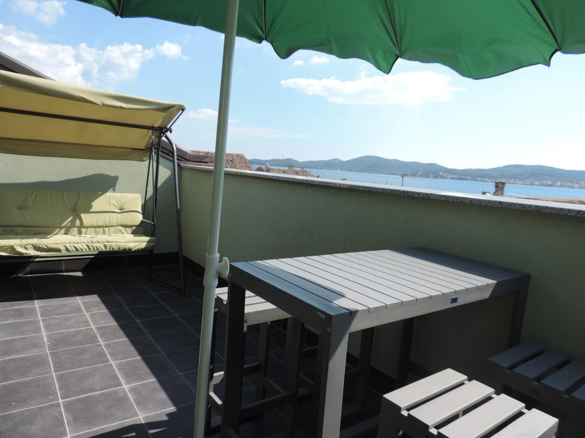 Apartments Lori Biograd Na Moru Habitación foto
